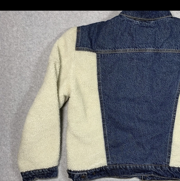 LEVI'S jackets EX-BOYFRIEND Pieced Sherpa Trucker Jacket "All Goes Wool" - Picture 4 of 7